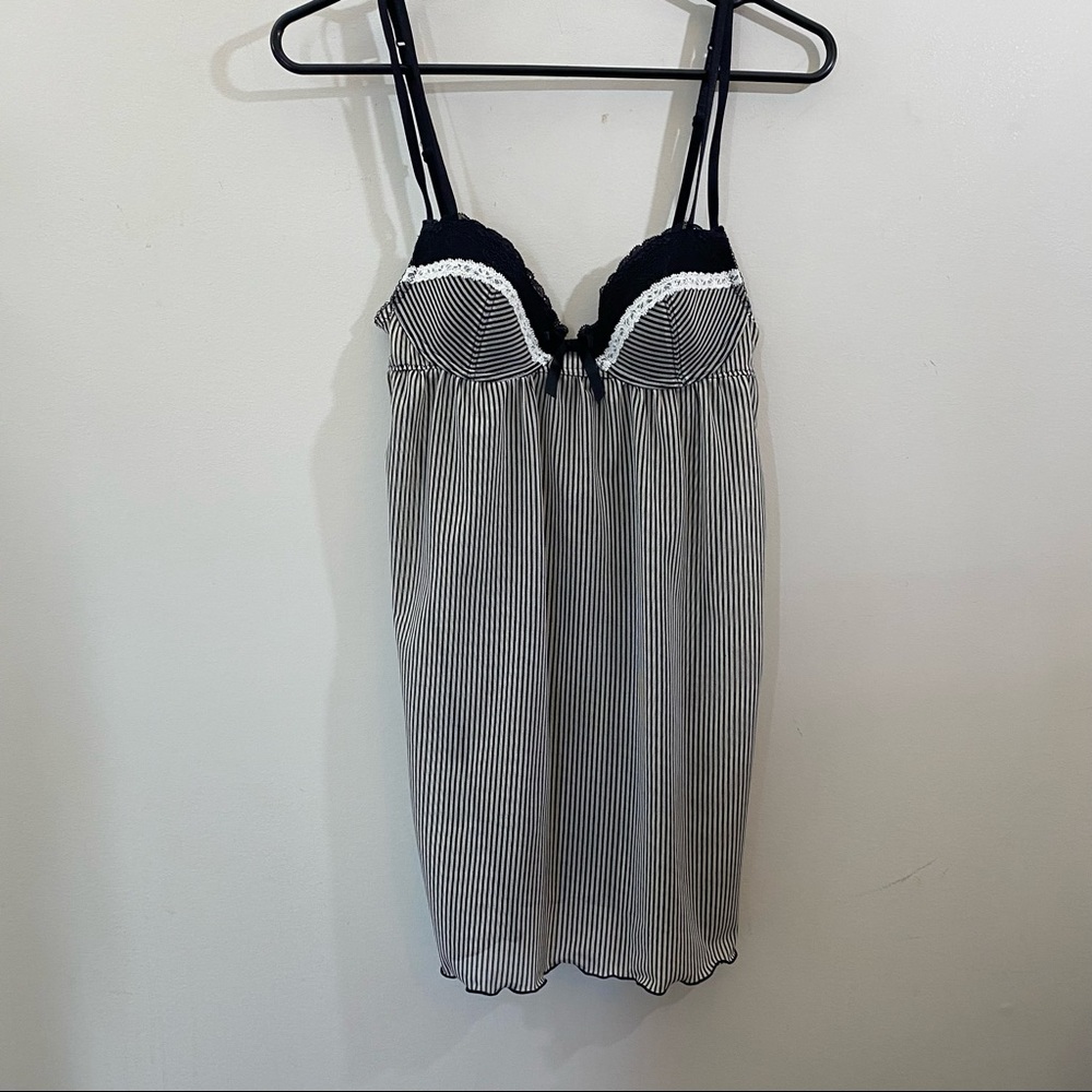 Jacob BLK/WHT Striped Nightgown, S. *P1051